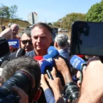 Bolsonaro nega acusações após depoimento na PF e fala em perseguição