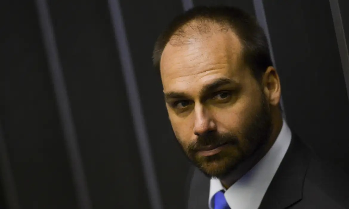 Diferenças entre Eduardo e Tarcísio sobre tarifas foram resolvidas, diz Jair Bolsonaro