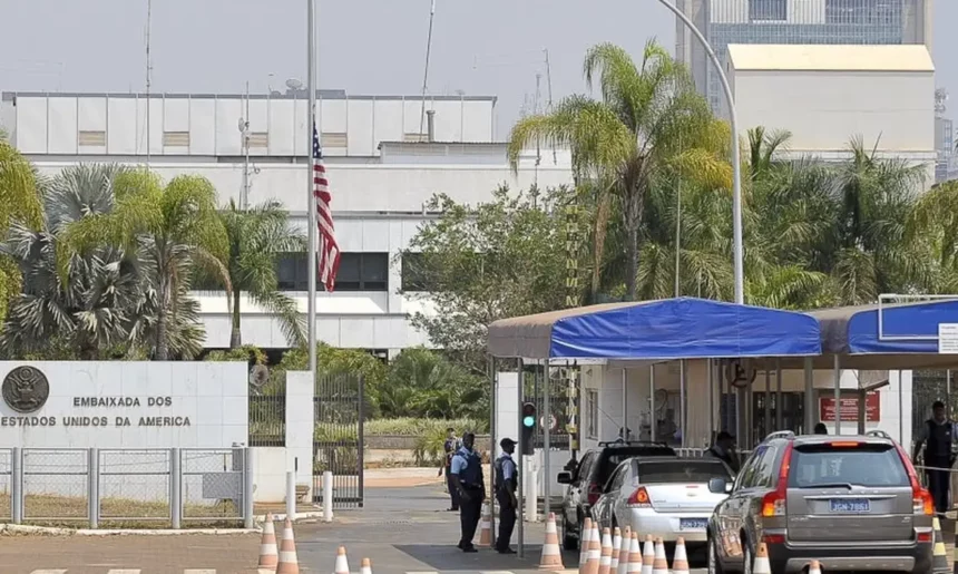 Itamaraty dá com a 'cara na porta' ao convocar embaixada norte-americana sobre tensão com Donald Trump