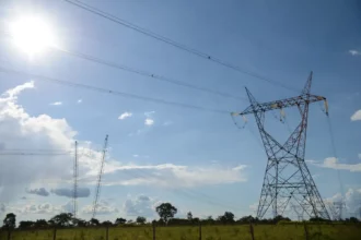 Conta de luz vai ficar mais cara em agosto