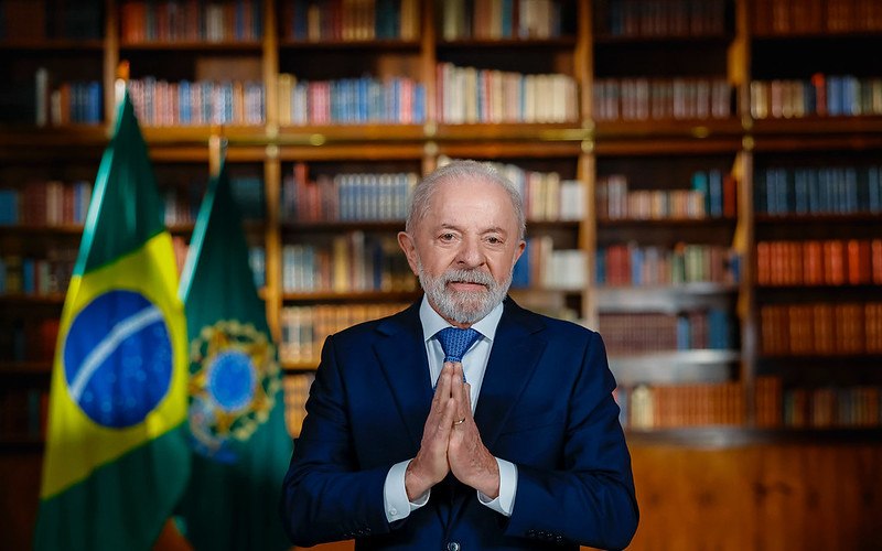 Lula publica vídeo agradecendo a Deus em dia de operação contra Jair Bolsonaro