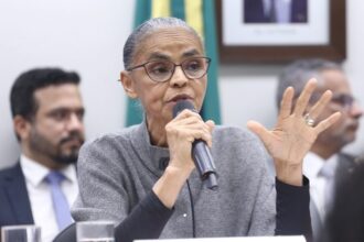 Inconformados, parlamentares voltam a criticar o desempenho de Marina Silva
