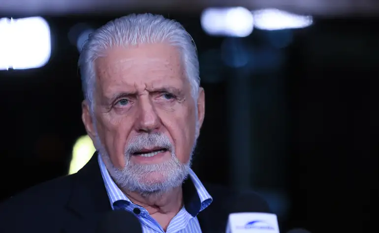 Petista teria buscado contato com Bush para 'abrir portas' na Casa Branca