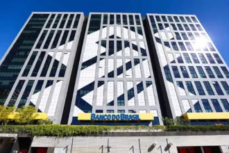 Inadimplência do agro derruba lucros do Banco do Brasil em 40%