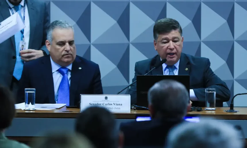 Presidente da CPMI do INSS critica Dino por quebra de sigilos