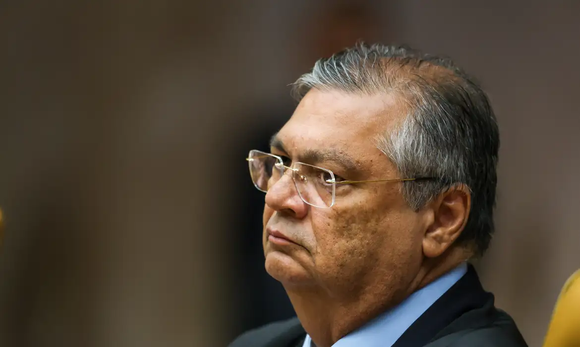 Dino assume relatoria sobre habeas corpus que pode revogar prisão domiciliar de Bolsonaro