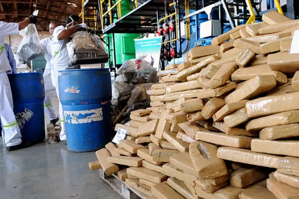 EUA enviam forças militares ao Caribe para enfrentar cartéis de drogas