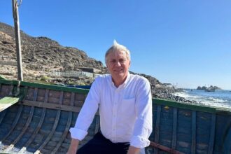 Direitista José Antonio Kast desponta como favorito para a presidência do Chile