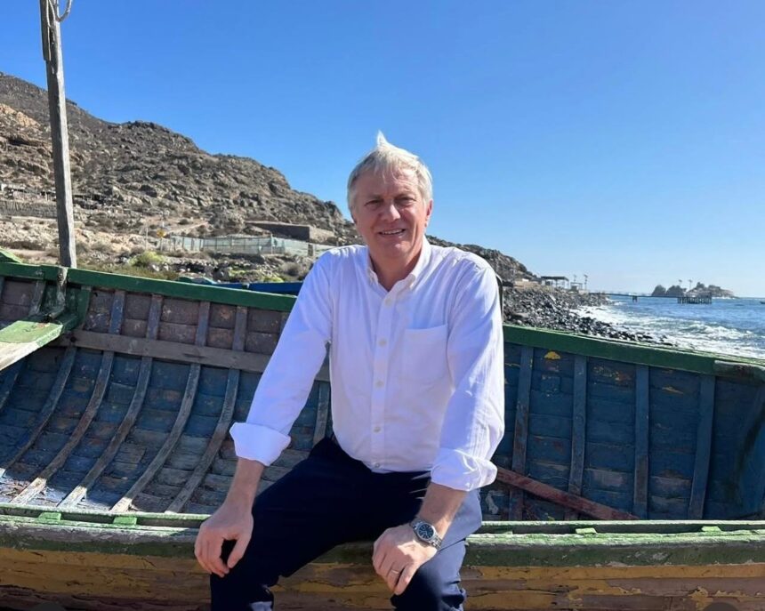 Direitista José Antonio Kast desponta como favorito para a presidência do Chile