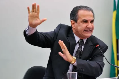 STF decide se Silas Malafaia vira réu por ofensas a generais