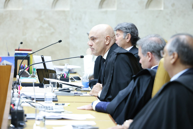 Denúncia aponta que Alexandre de Moraes usou posts antigos em prisões do 8/1