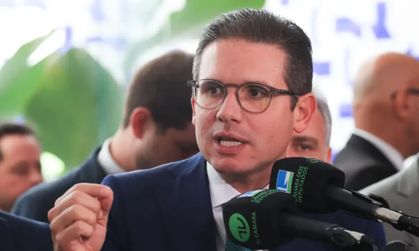 TCU arquiva denúncia contra Hugo Motta em processo sobre funcionários fantasmas