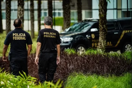 PF prende pai de Daniel Vorcaro em 6ª fase da Operação Compliance Zero