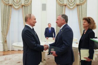 Putin recebe enviado de Trump para negociar fim da guerra na Ucrânia