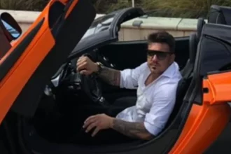 Ex-piloto de Fórmula 1, Tarso Marques é preso por receptação de carro de luxo em SP