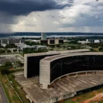 Com nova sala VIP em aeroporto, TST compra 27 carros de alto luxo para ministros