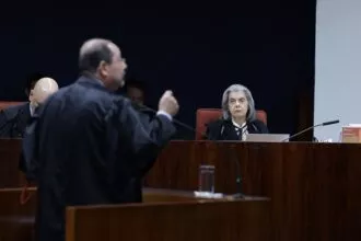 Defesas negam tentativa de golpe e questionam provas no 2º dia de julgamento no STF
