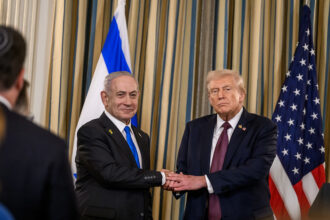 Trump confirma que Israel e Hamas assinaram acordo de paz