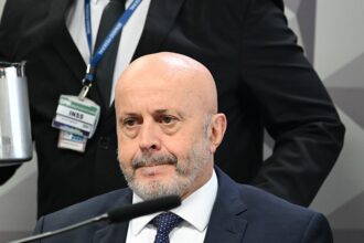 É careca: Justiça nega pedido e 'Careca do INSS' seguirá com o mesmo apelido