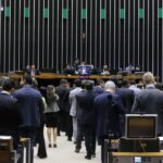 Câmara aprova projeto que proíbe cobrança de sindicatos na folha de aposentados do INSS