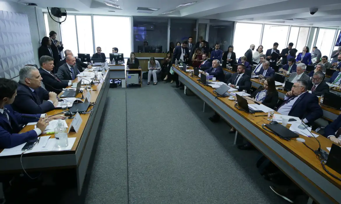CPMI quebra sigilo de lobistas, ex-diretores do INSS e associações de aposentados