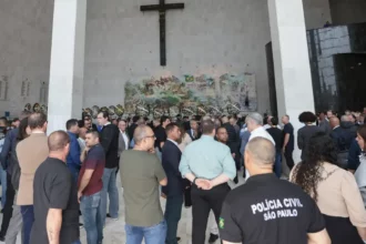 Polícia identifica suspeito de fuzilar ex-delegado Ruy Ferraz no litoral de SP