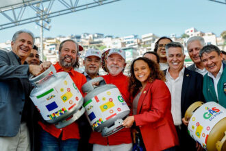 Em claro sinal de campanha, Lula lança programa de gás com custo de R$ 5 bi