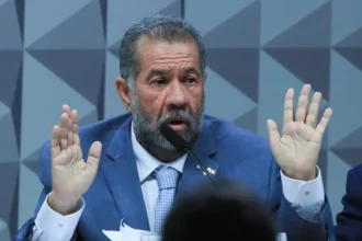 CPI do INSS cogita nova convocação de Lupi após depoimento confuso