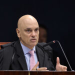 Moraes diz que Bolsonaro liderou tentativa de golpe de Estado e vota por condená-lo