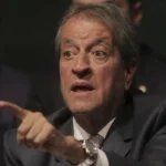 Prisão de Bolsonaro fortalece oposição em torno da anistia e da eleição de 2026