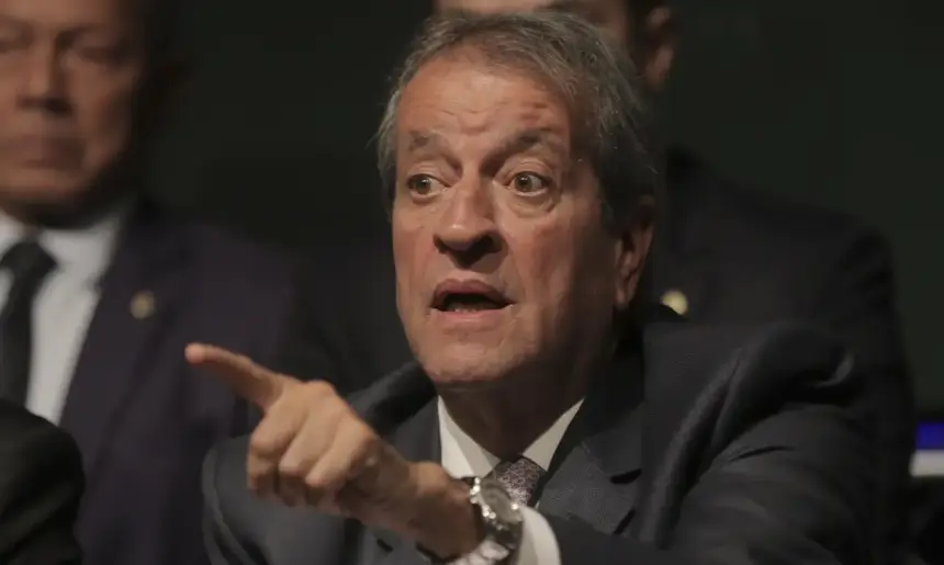 PL cobra esclarecimentos mas reconhece resultado das eleições