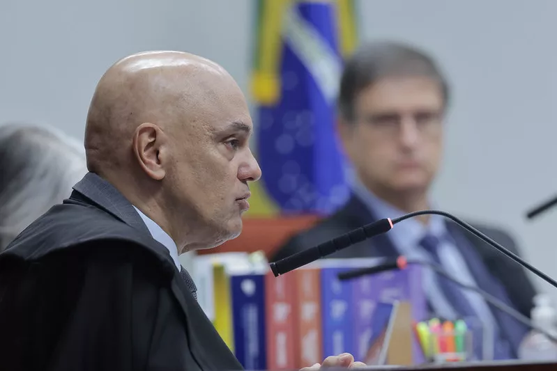 Moraes vota para condenar 5 dos 7 integrantes da ex-cúpula da PM do DF