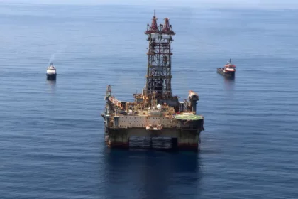 Petróleo a US$ 80 enterra queda de juros no Brasil