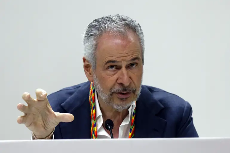 Na reta final, COP30 não avança em acordos e 'esquece' dos combustíveis fósseis