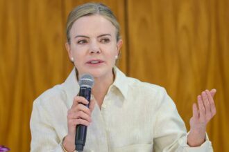 Gleisi diz que governo é contra projeto que equipara facções ao terrorismo