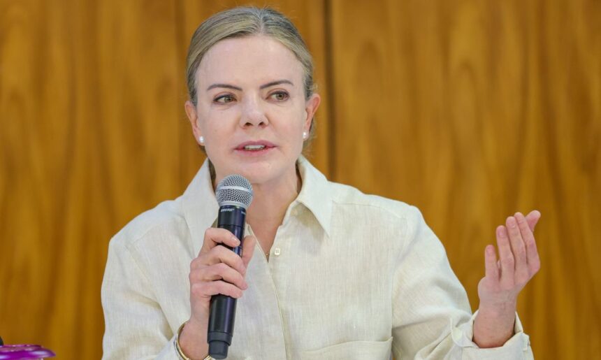 Gleisi diz que governo é contra projeto que equipara facções ao terrorismo