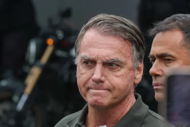 Moraes autoriza internação de Bolsonaro para cirurgia de hérnia