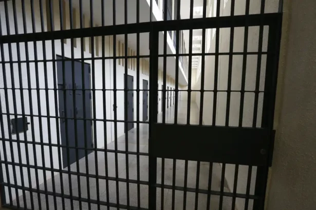 Câmara aprova projeto que aumenta o tempo da prisão temporária