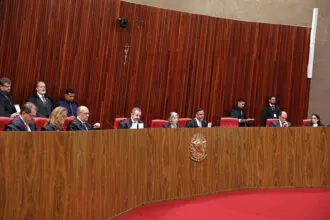 30 ideologias? TSE aprova partido do MBL com número colado ao do PT