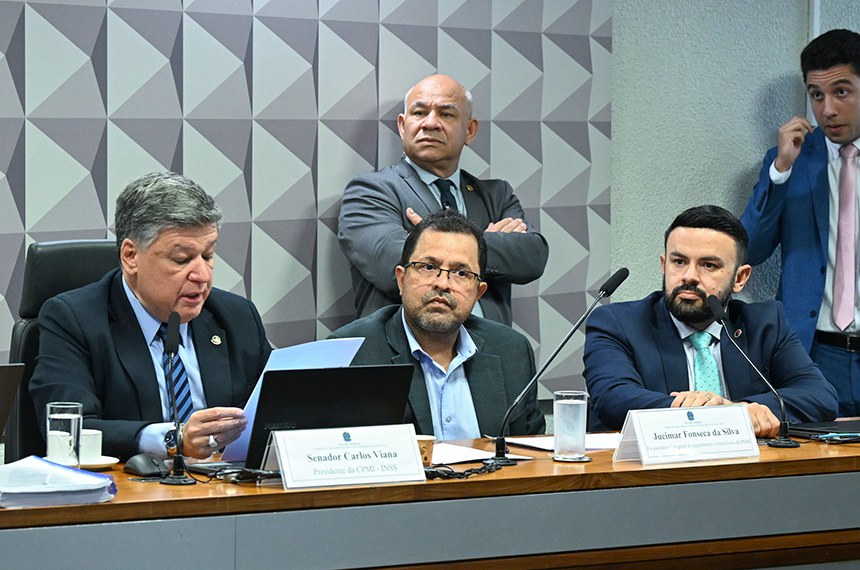 Na CPMI, ex-coordenador do INSS não explica aumento de descontos em massa