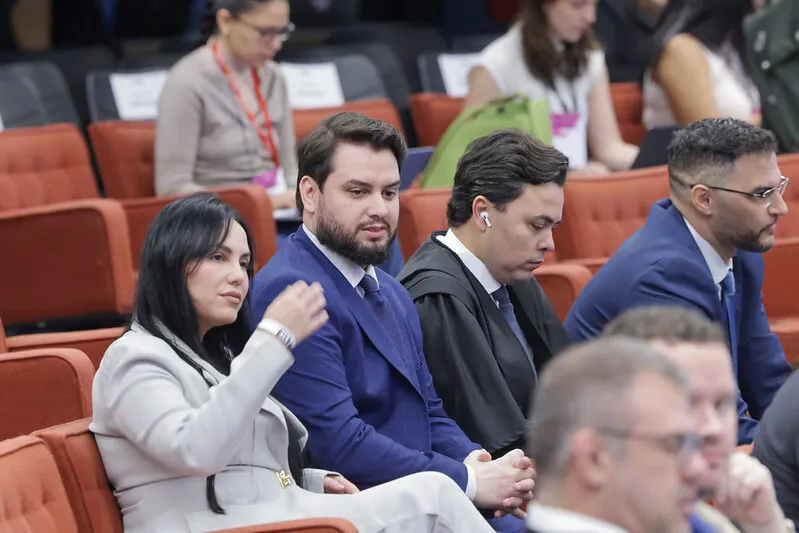 Moraes manda prender Filipe Martins por 'desrespeito às instituições democráticas'