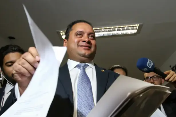 Senado adia decisão sobre nova lei do impeachment para 2026