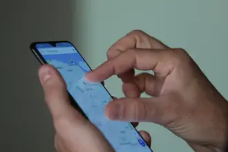 Anatel nega fim de cobrança por roaming internacional no Mercosul divulgada pelo governo