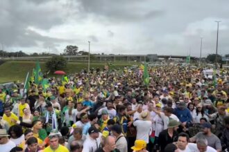 Raio atinge manifestação de Nikolas Ferreira e deixa 72 feridos em Brasília