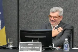 STJ abre sindicância contra ministro acusado de importunação sexual