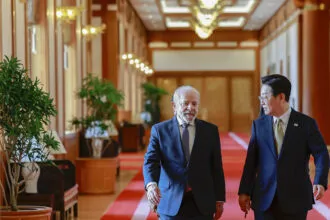 Lula pede que magnatas da corrupção sejam levados à cadeia