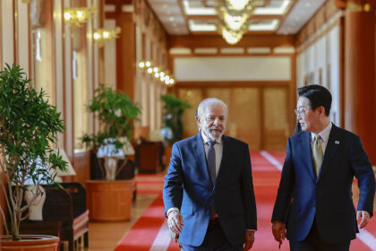 Lula pede que magnatas da corrupção sejam levados à cadeia