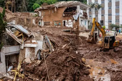 Passa de 70 o número de mortos pela chuva em Minas Gerais