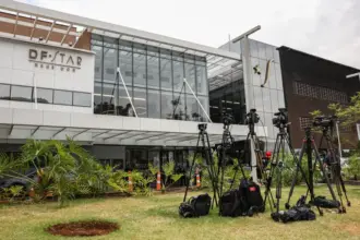 Ex-presidente Jair Bolsonaro recebe alta da UTI