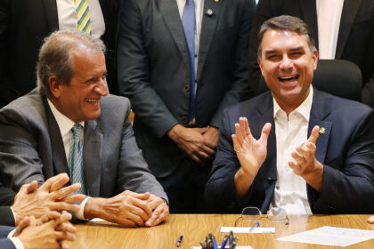 Correio/Opinião: Flávio Bolsonaro abre seis pontos sobre Lula no segundo turno em Brasília